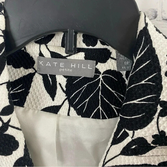 Kate Hill Black and White Floral Blazer Size 8P - Picture 4 of 5